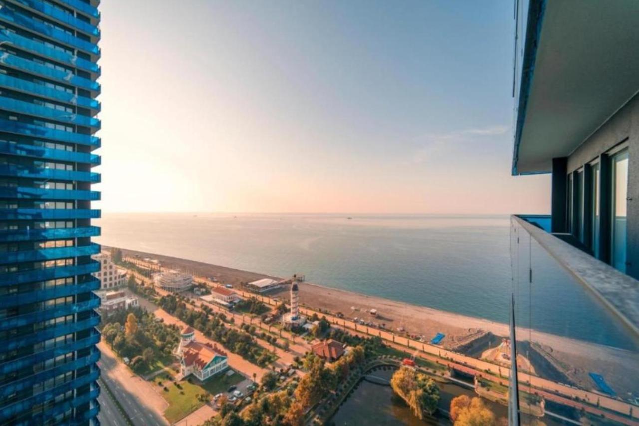 Seaside Resort In New Orbi Twins Batoumi Extérieur photo