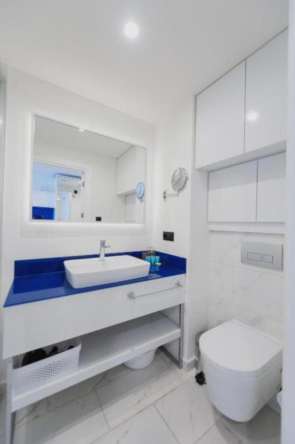 Seaside Resort In New Orbi Twins Batoumi Extérieur photo