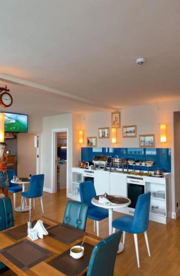 Seaside Resort In New Orbi Twins Batoumi Extérieur photo