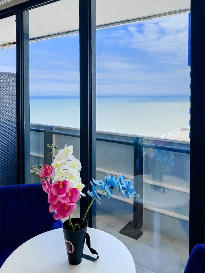 Seaside Resort In New Orbi Twins Batoumi Extérieur photo