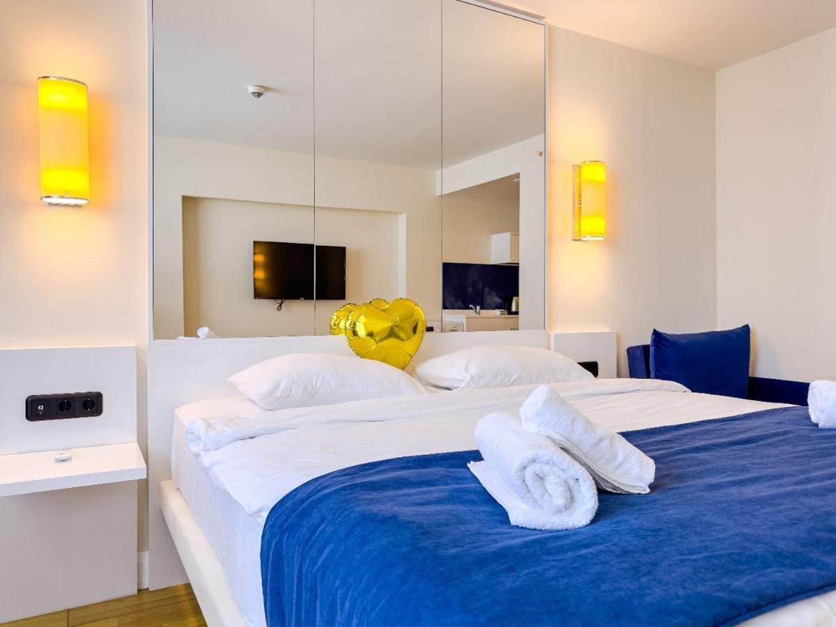 Seaside Resort In New Orbi Twins Batoumi Extérieur photo